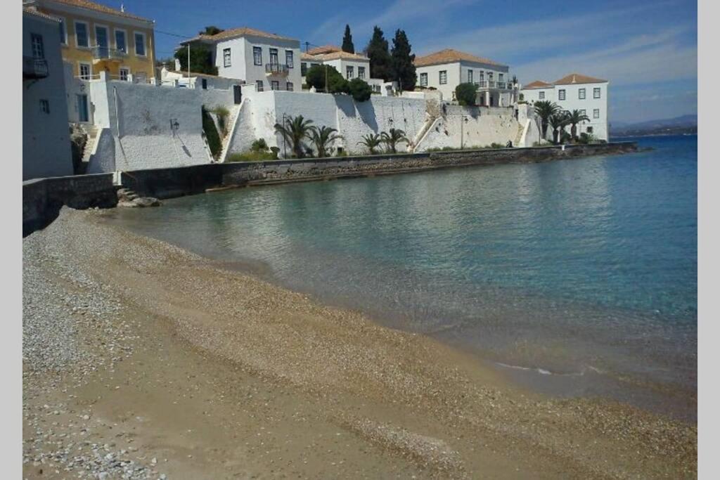 Sunblaze Studios1 Spetses المظهر الخارجي الصورة
