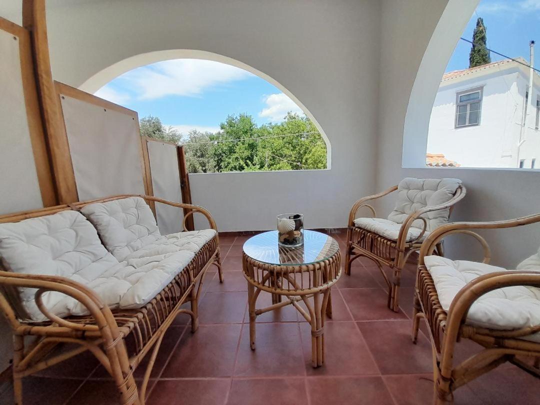 Sunblaze Studios1 Spetses المظهر الخارجي الصورة